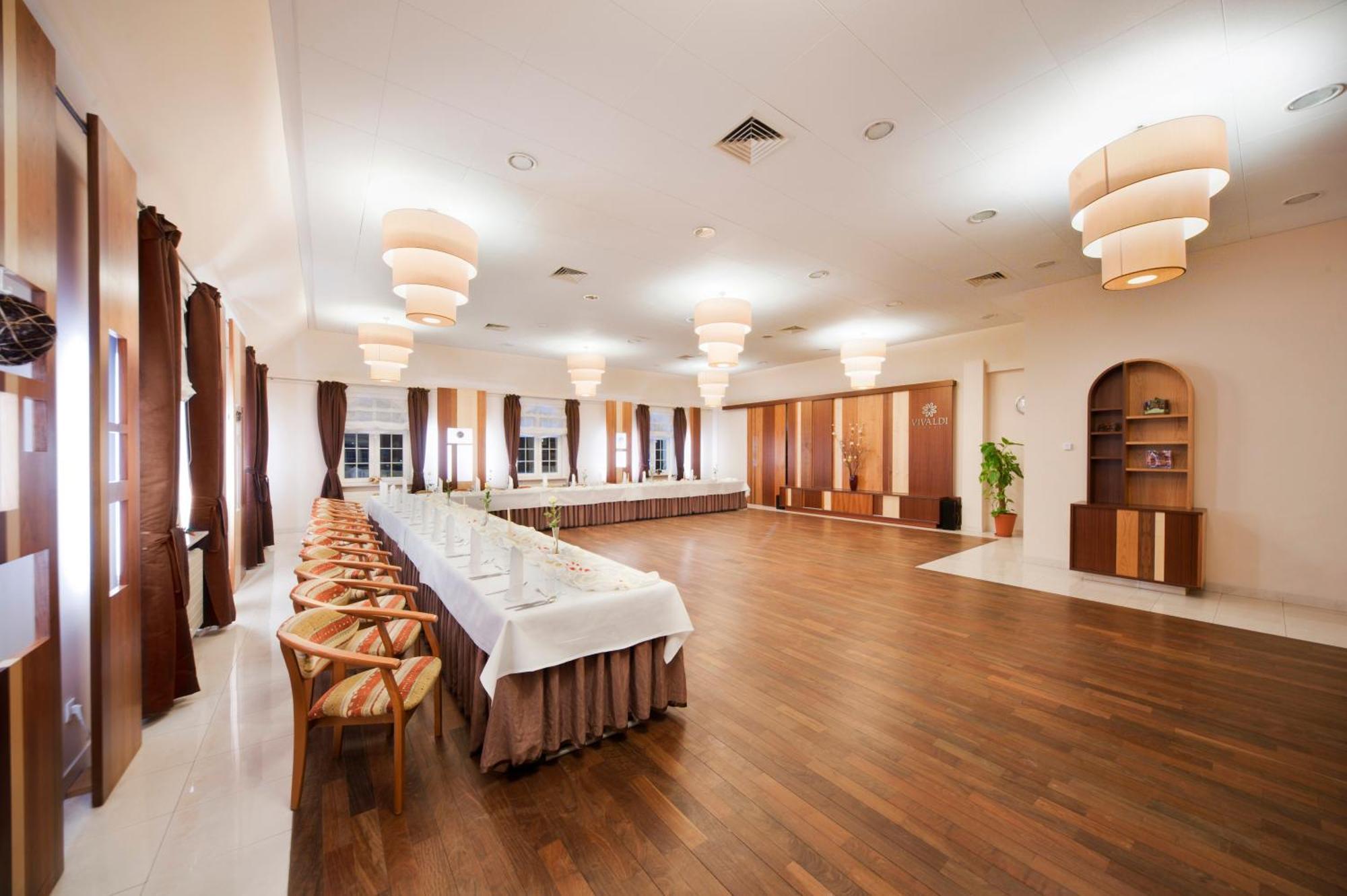 Hotel Vivaldi Карпач Экстерьер фото